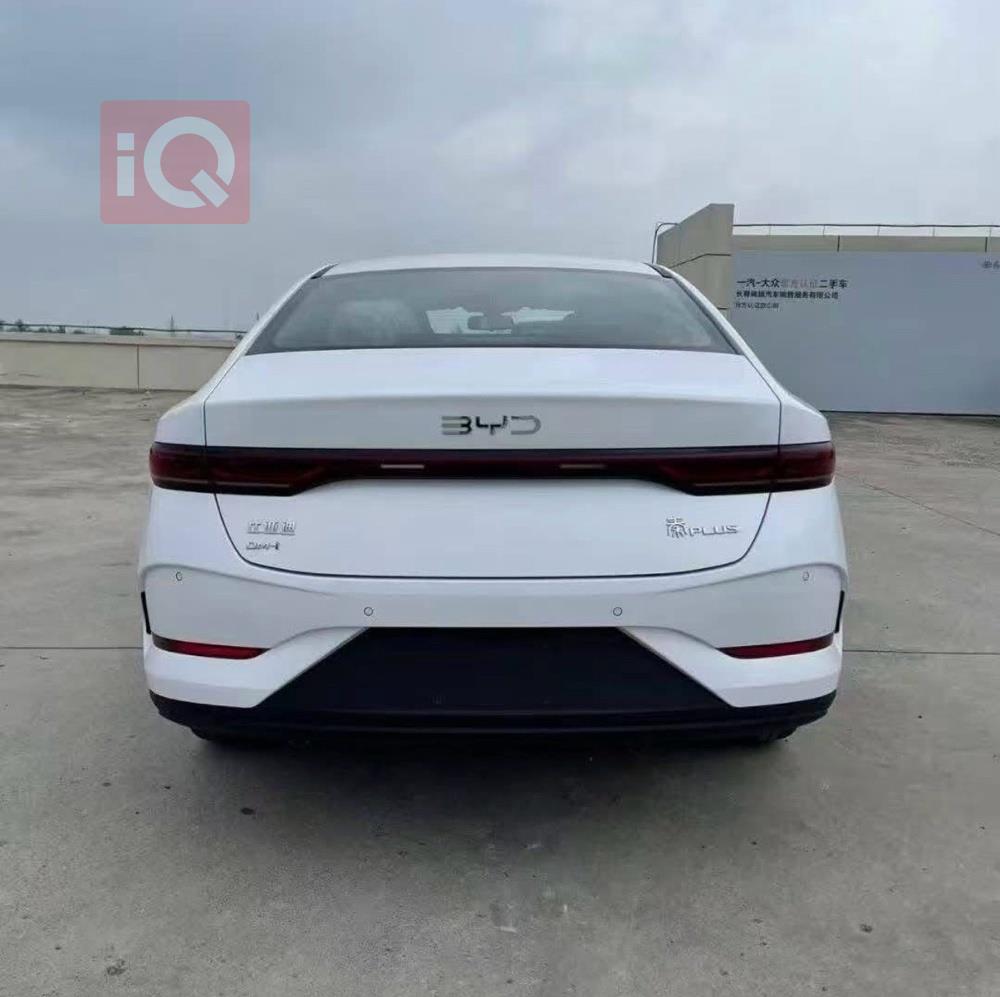 بی وای دی Qin Plus